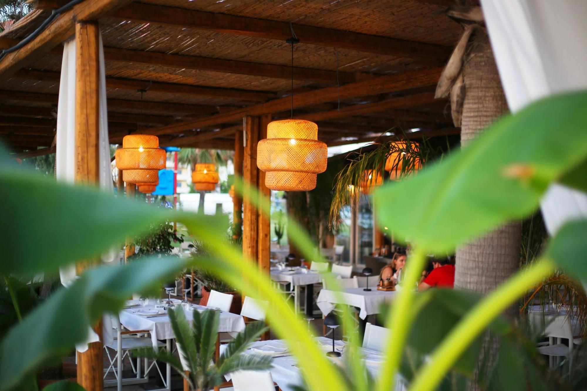 Oricon Coast Luxury Resort Orikum Esterno foto